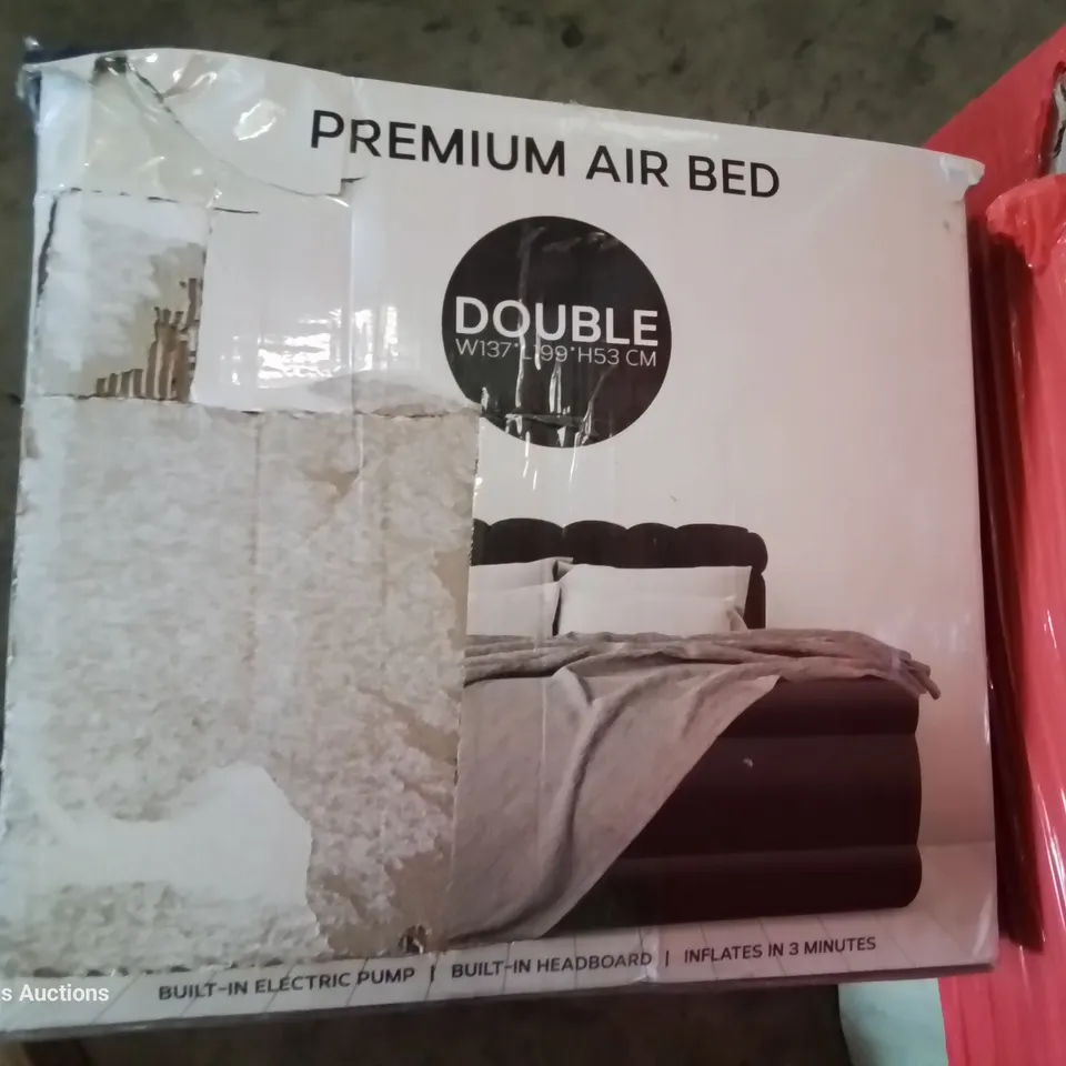 PALLET OF ASSORTED PRODUCTS, INCLUDING, PREMIUM INFLATABLE DOUBLE BED, TOILET SEAT, BAMBOO LINEN BASKET, ROUND BALLOON ARCH STAND, BABY DOLL.