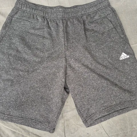 ADIDAS SHORTS IN GREY SIZE UK XL