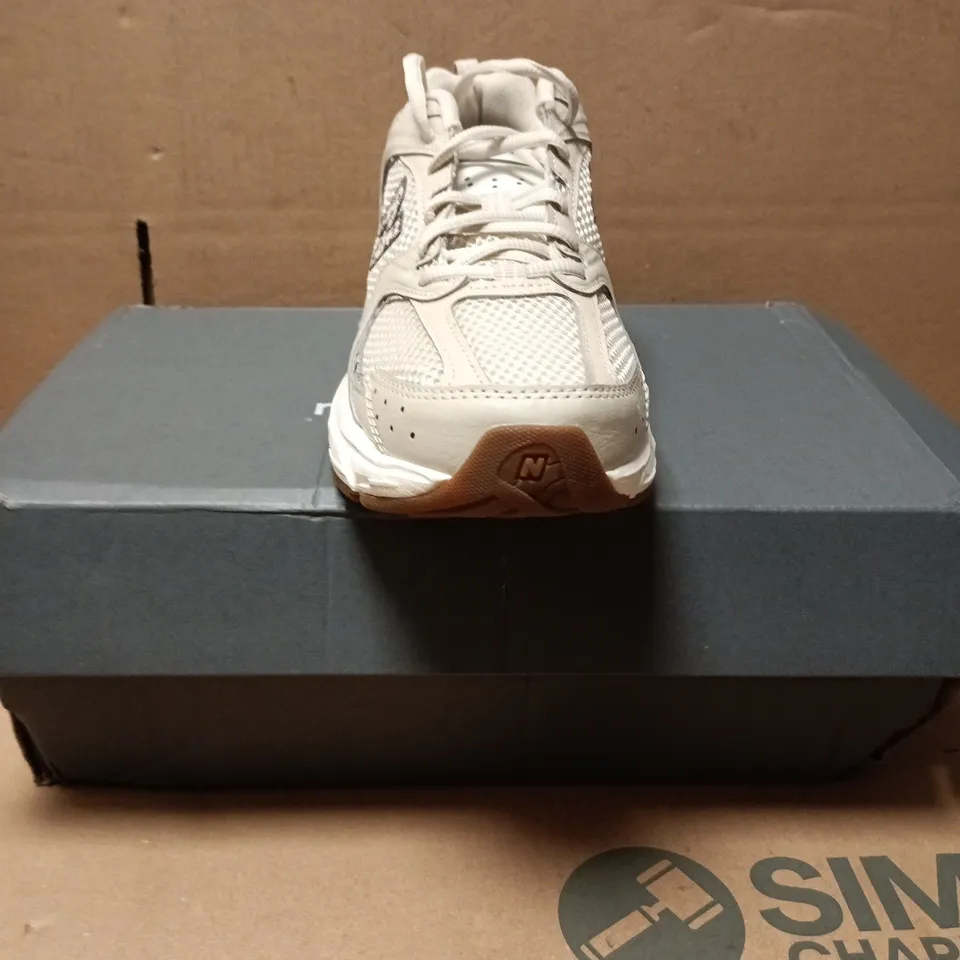 NEW BALANCE MR530AAM BEIGE MESH TRAINERS – UK 7 (US 7.5, EU 40.5)