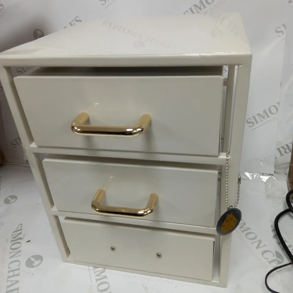 CREAM DRAWS WITH GOLD HANDLES