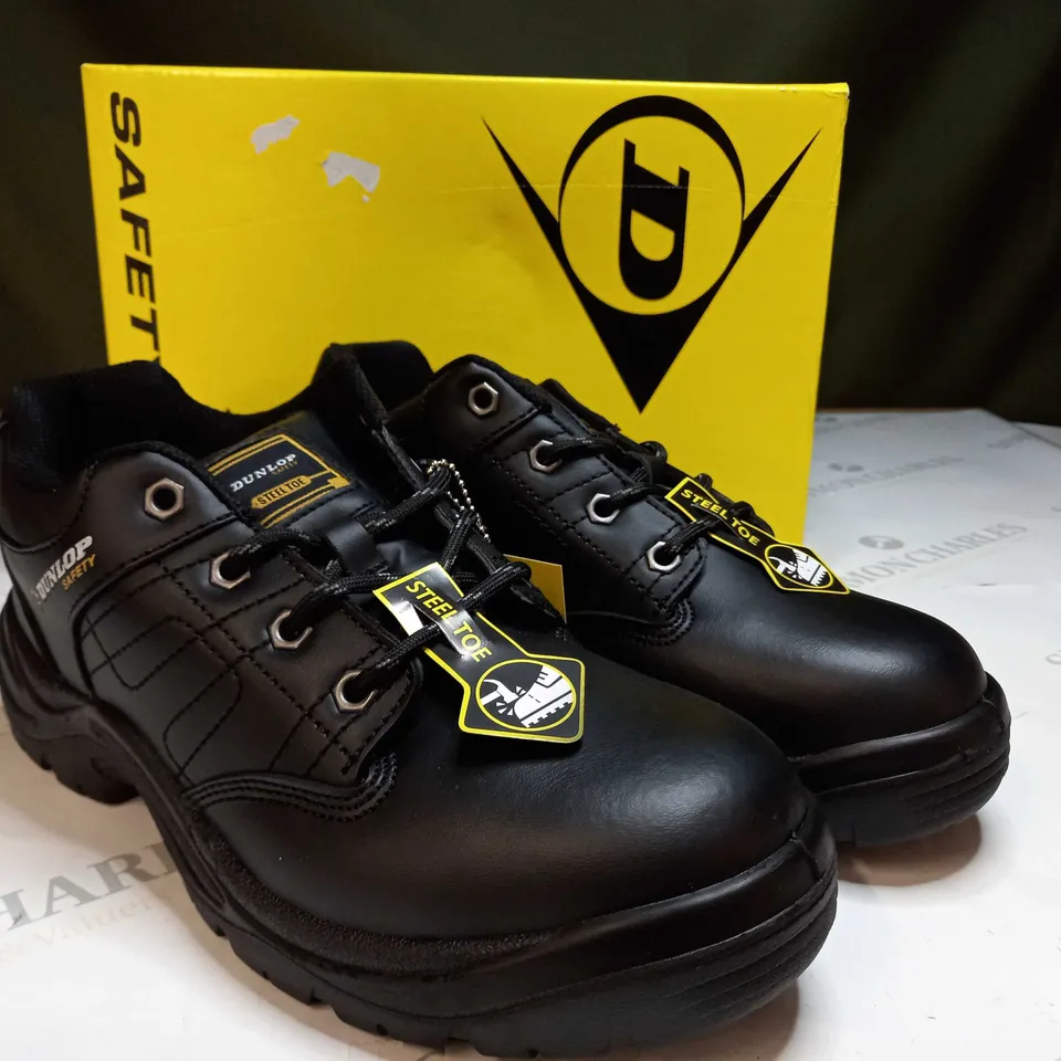 DUNLOP SAFTEY KANVAS SB IN BLACK SIZE 8