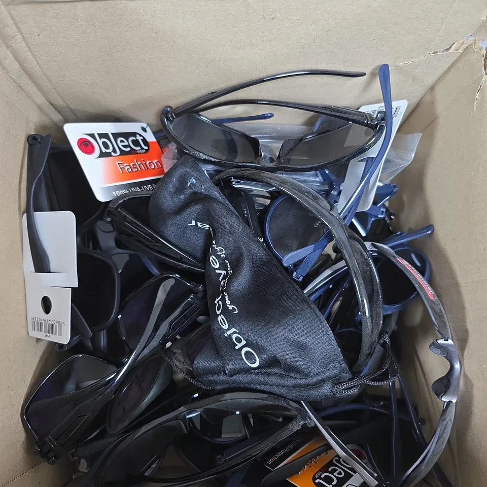 APPROXIMATELY 20 ASSORTED OBJECT FASHION SUNGLASSES 