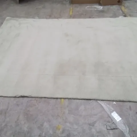 QUALITY DESIGNER AREA RUG // APPROX SIZE: 200 X 290 cm