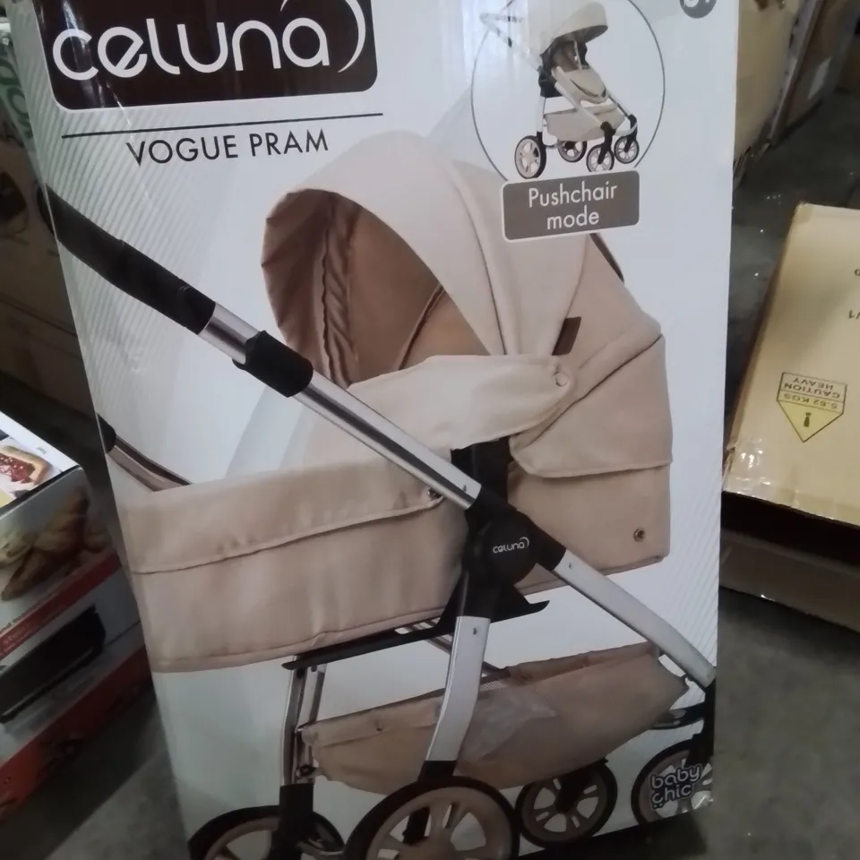 BABY CHIC CELUNA VOGUE DOLLS PRAM AGES 3+