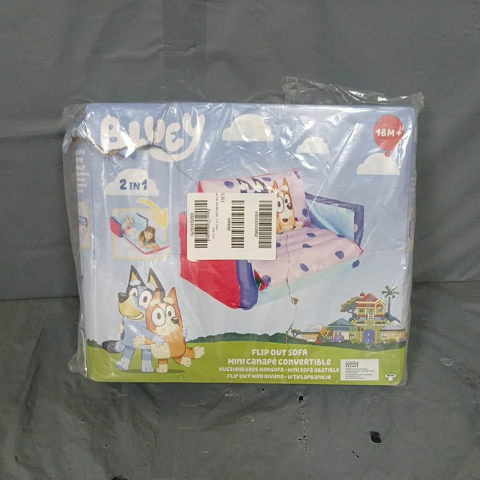 BOXED BLUEY FLIP OUT MINI SOFA - 2 IN 1 KIDS INFLATABLE SOFA AND LOUNGER