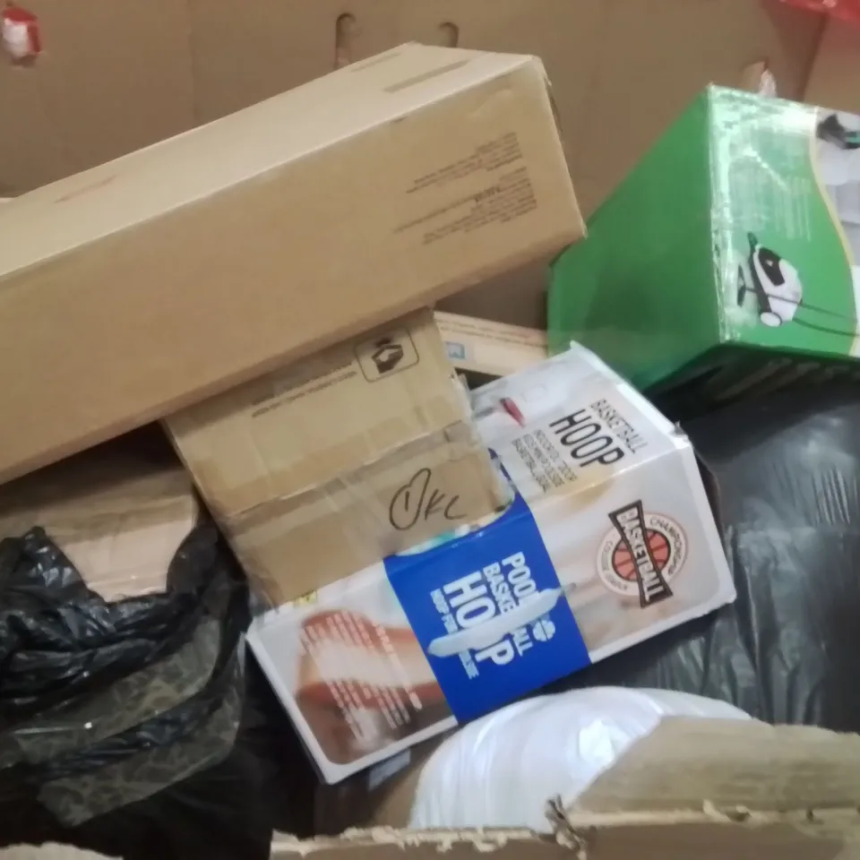 PALLET OF ASSORTED HOUSEHOLD GOODS AND PRODUCTS TO INCLUDE;BASKETBALL HOOP,STEAMER,BABY CHAIR