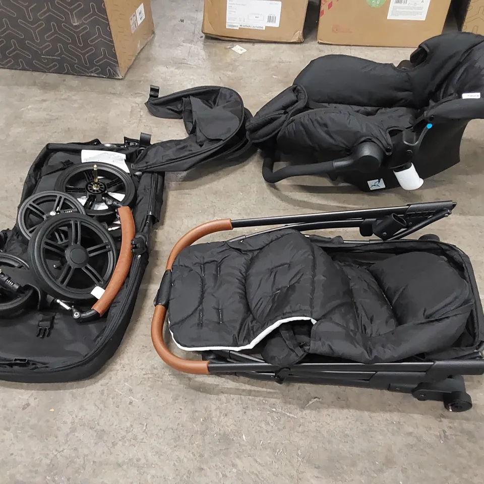 BOXED HAUCK STROLLER AND CAR SEAT 