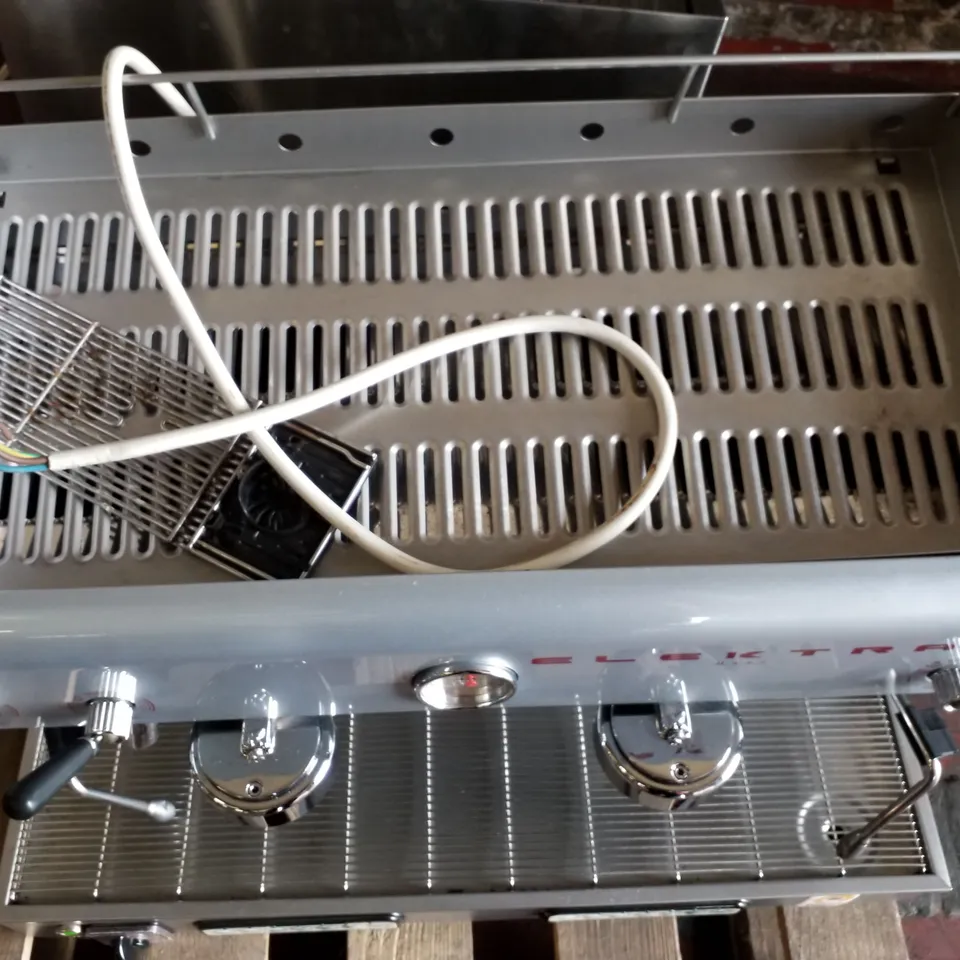 ELEKTRA BARISTA 2 STATION COFFEE MACHINE 