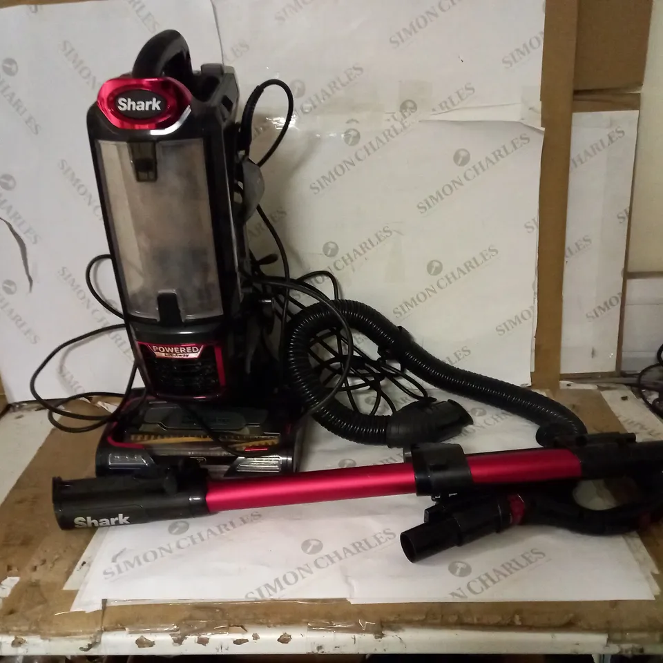 SHARK UPRIGHT VACUUM CLEANER 