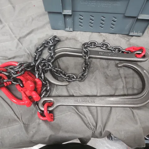 HEAVY-DUTY RIGGING CHAIN WITH RED HOOKS, GREY HOOK ASSEMBLIES – WLL 5400 LBS