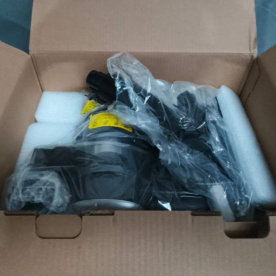 BOXED LUBLUOLU SELF STANDING CORDLESS VACUUM