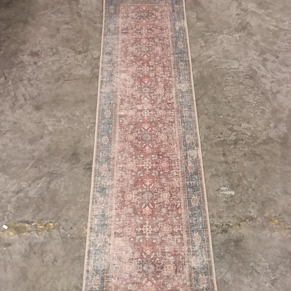 QUALITY DESIGN AREA RUG - APPROXIMATELY 220 cm x 60 cm