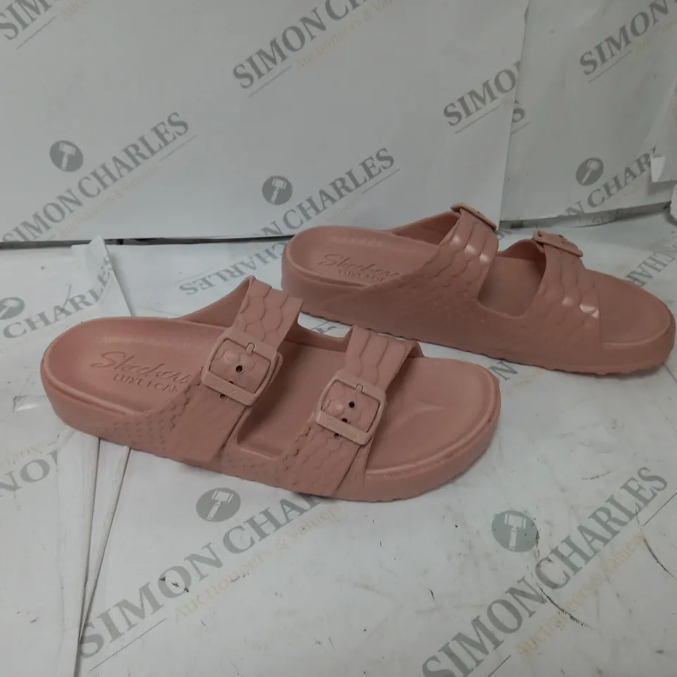 SKETCHERS FOAMIES PINK SIZE 7