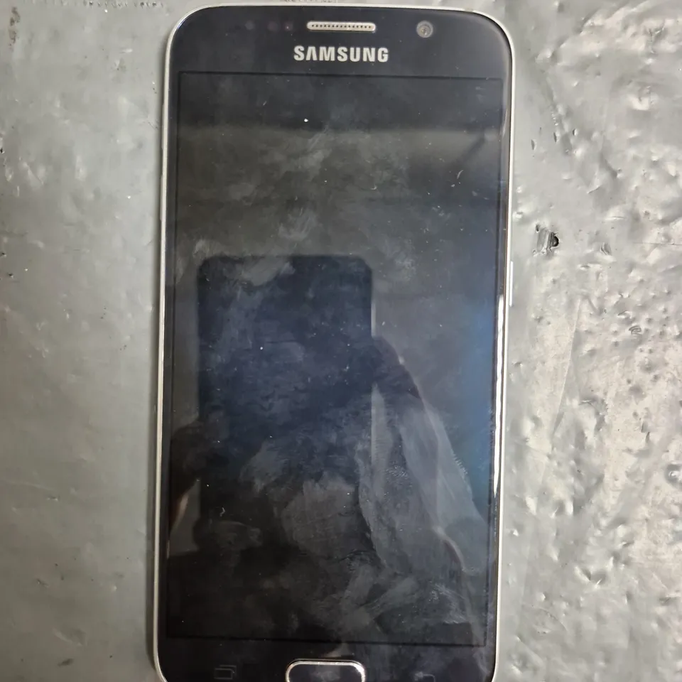 SAMSUNG GALAXY S6 SMARTPHONE 