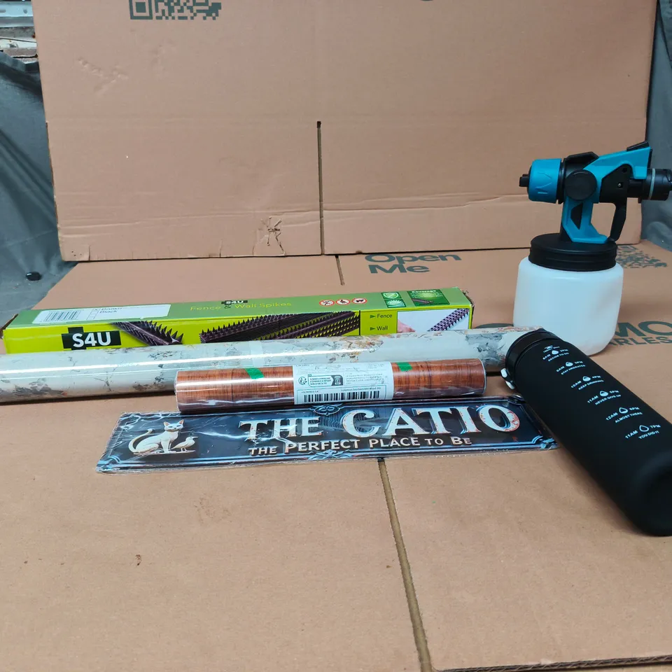 BOX OF APPROXIMATELY 30 ASSORTED ITEMS TO INCLUDE "THE CATIO" SIGN, S4U FENCE AND WALL SPIKES, DRINKING BOTTLE, WALLPAPERS, SHELD/DRAWER LINER ETC