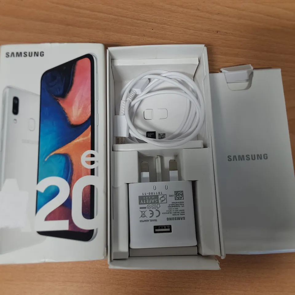 SAMSUNG GALAXY A20E 32GB IN WHITE - A202F