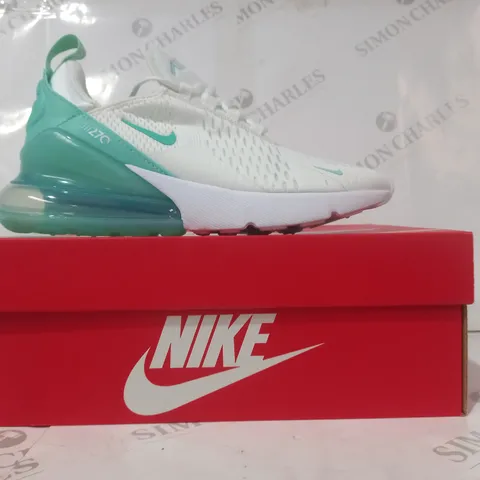 BOXED PAIR OF NIKE AIR MAX 270 SHOES IN WHITE/EMERALD UK SIZE 5