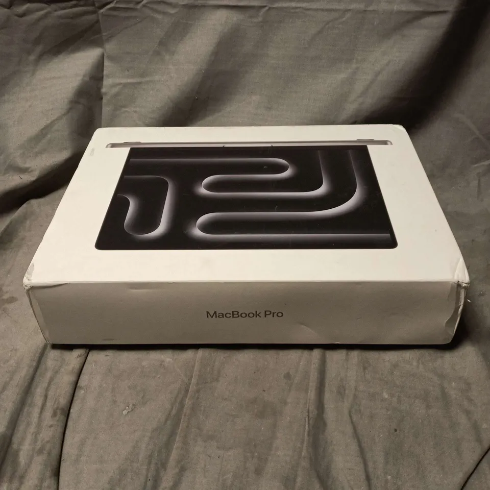 APPLE MACBOOK PRO 14 INCH 512GB M3 SILVER IN BOX
