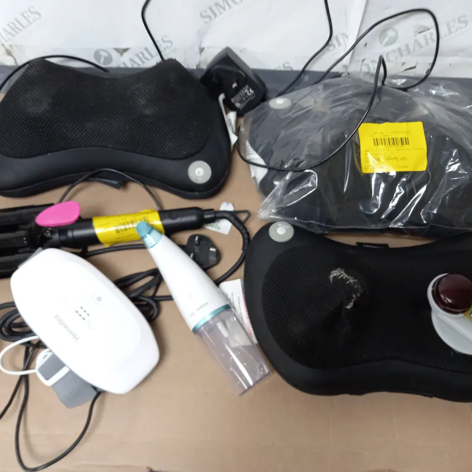 LOT OF 8 ASSORTED UNBOXED TECH ITEMS TO INCLUDE MASSAGE CUSHIONS AND HAIR STYLER