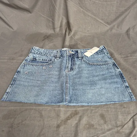 HOLLISTER MINI SKORT IN BLUE DENIM SIZE W26