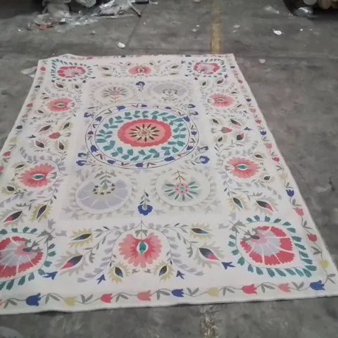 QUALITY DESIGNER AREA RUG - APPROXIMATELY 300X200