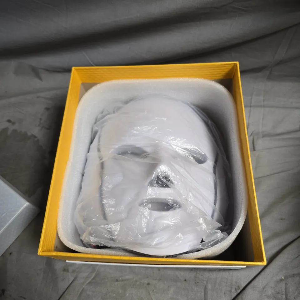 COLORFUL LED BEAUTY MASK