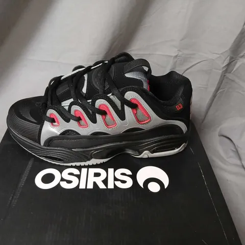 OSIRIS D3 2001 SNEAKERS – BLACK, GREY & RED, US 11 (UK 10)