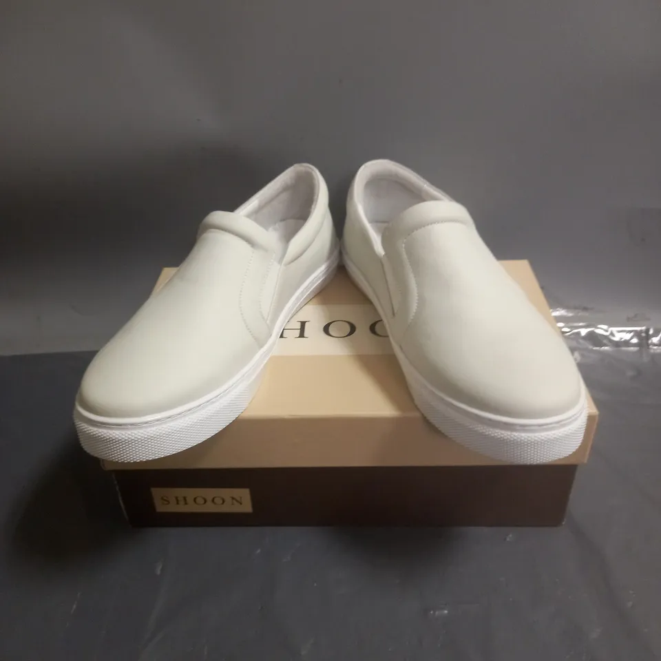 SHOON EIDOLON SLIP ON LEATHER TRAINERS OFF WHITE SIZE EU 41