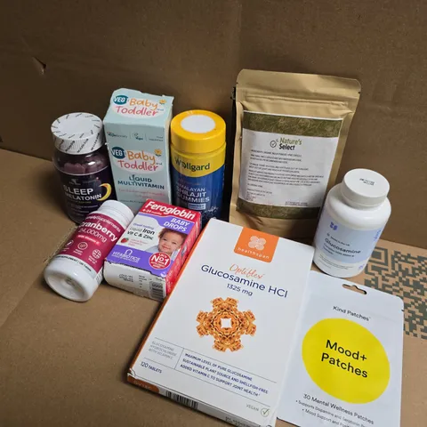 APPROXIMATELY 15 ASSORTED VITAMIN/HEALTH AID PRODUCTS TO INCLUDE WELLGARD SHILAJIT GUMMIES, SLEEP MELATONIN GUMMIES, BETTERVITS GLUCOSAMINE, ETC - COLLECTION ONLY