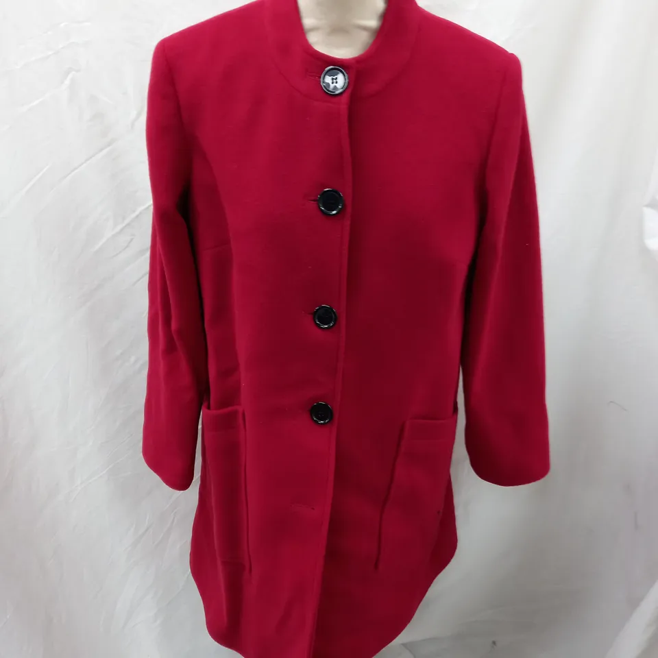 HELENE BERMAN RED BUTTON THROUGH COAT - 12