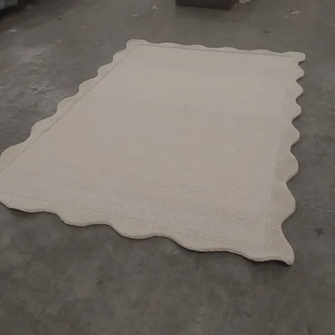 QUALITY DESIGNER AREA RUG - APPROXIMATELY 285 x 200cm