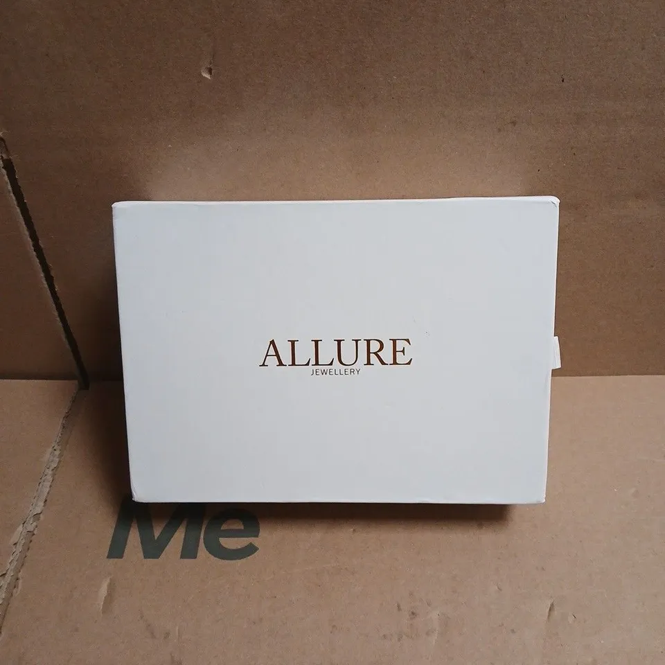 ALLURE JEWELLERY FOR INFINITY BRACELETS – TWO-TONE INFINITY SET IN PRESENTATION BOX (2 ITEM SET)
