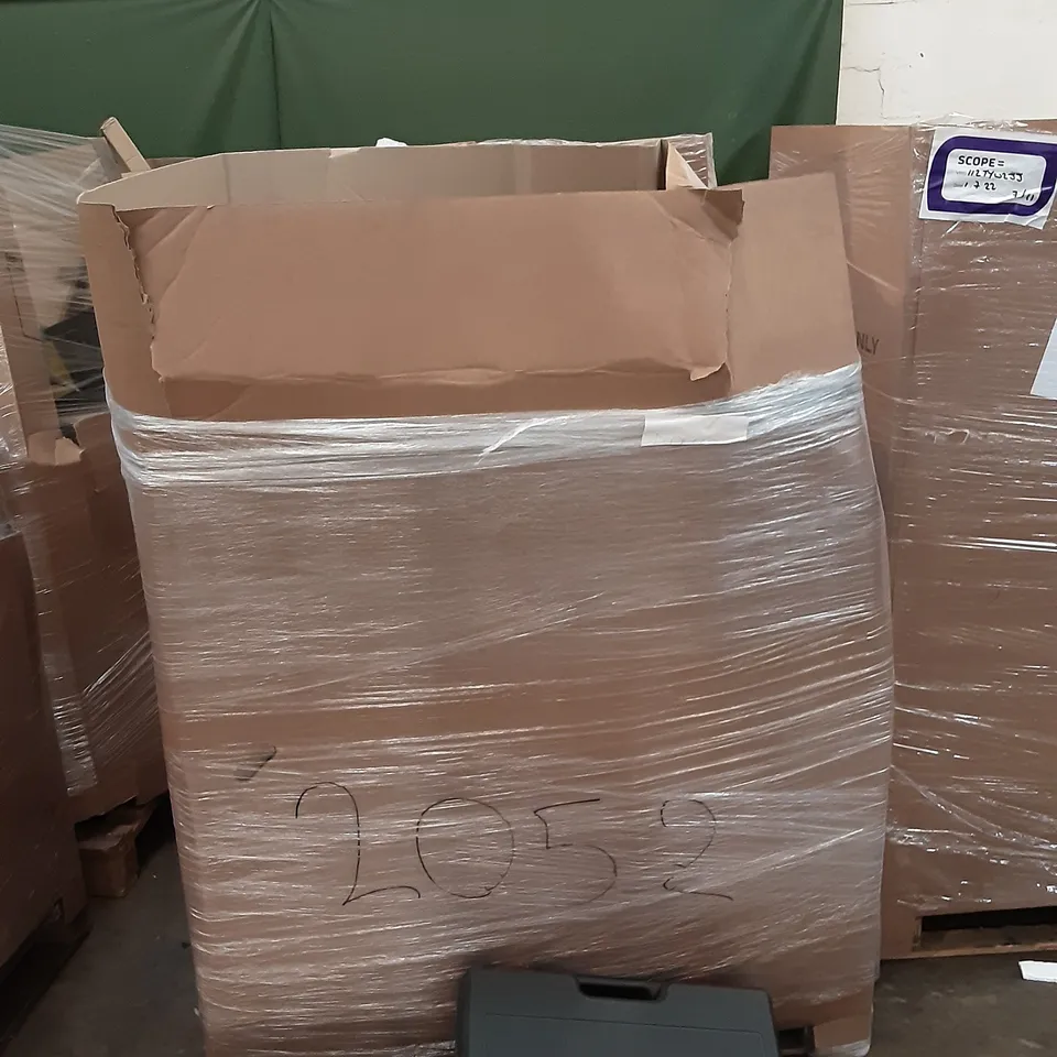 PALLET OF ASSORTED PRODUCTS INCLUDING YUDA, VALU-AIR HEAVY DUTY FRAMING MAILER, LED BATTEN LIGHT, DSEAP COAT RACK, AMAGABELI GARDEN&HOME GREEN PC COATED WIRE MESH NETTING