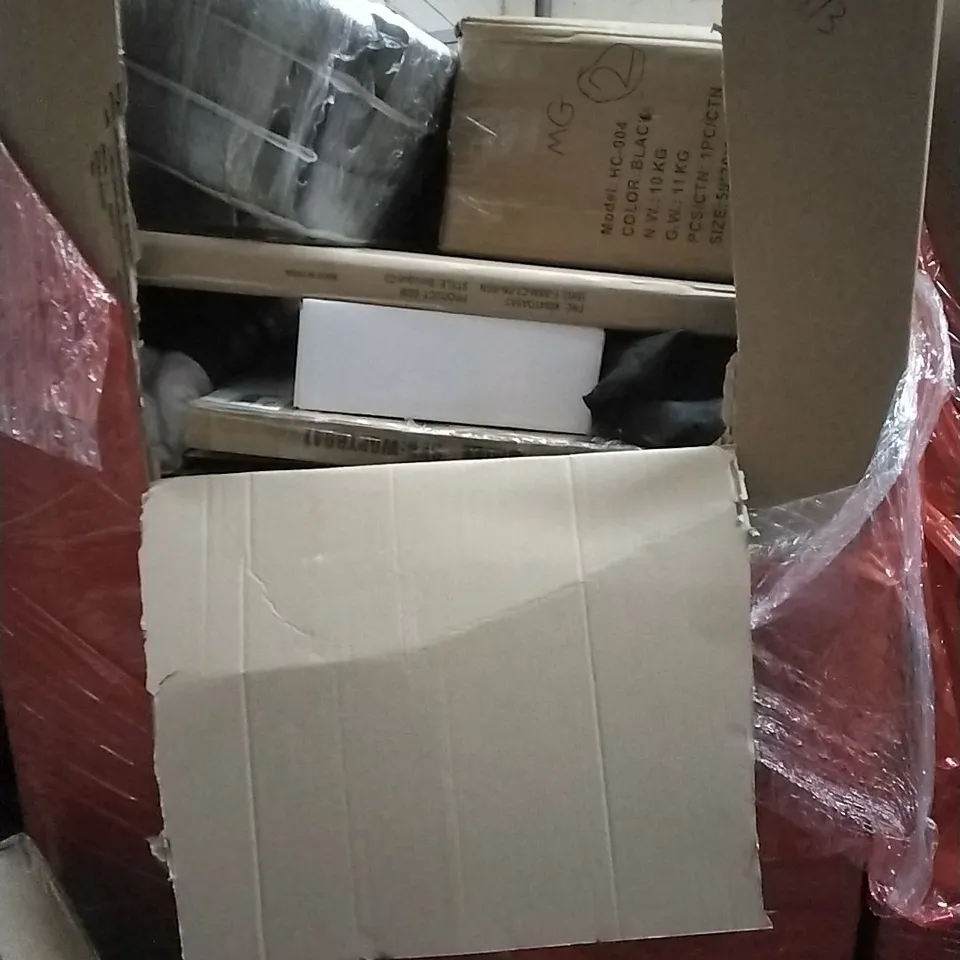 PALLET OF HOUSEHOLD ITEMS TO INCLUDE CLOTHES AIRER, BLINDS,PICTURE FRAME, TOILET SEAT, AND OTHER ASSORTED ITEMS...