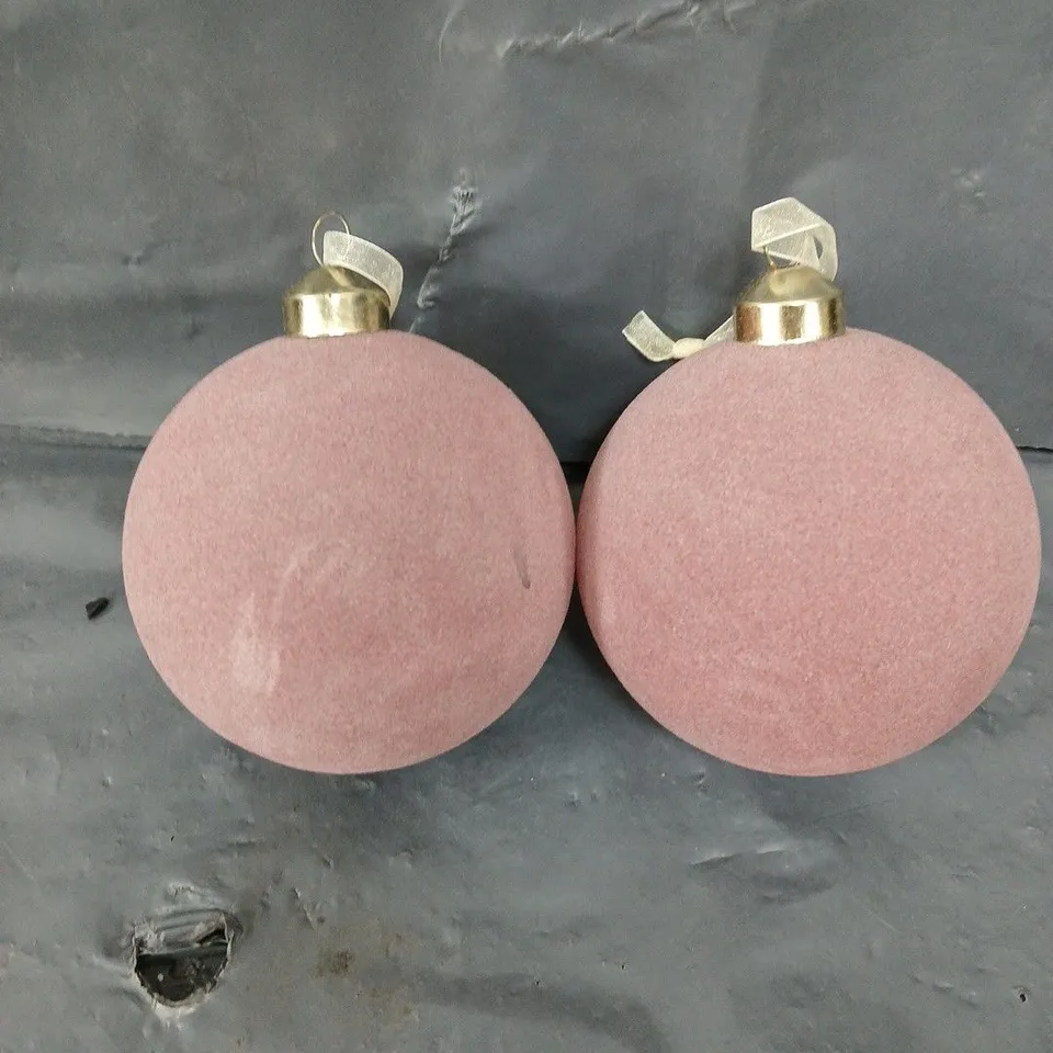 SET OF 2 FLOCKED GLASS DUSKY PINK BAUBLES 