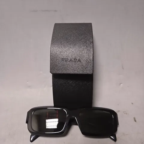 BOXED PRADA CLASSIC BLACK SUN GLASSES 