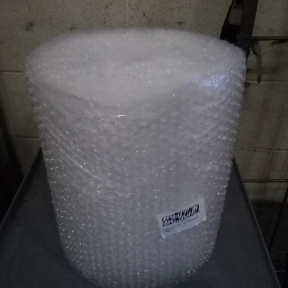 PALLET OF APPROXIMATELY 80 300M ROLLS OF BUBBLÉ WRAP