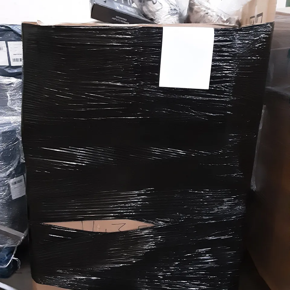 PALLET OF ASSORTED PRODUCTS INCLUDING LED VANITY MIRROR LIGHT, LED CEILING LAMP, LED NEON BACK LIGHT, MODENA MIRROR, BIG BOY XL CAMPING CHAIR WITH COOLER BAG, BAMBOO CUTLERY ORGANISER 