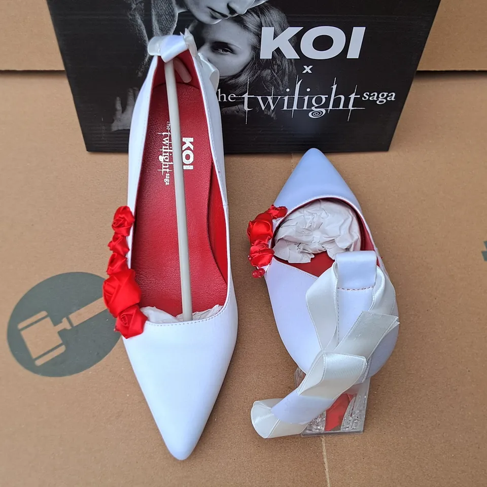 BRAND NEW BOXED KOI TWIGHLIGHT BELLA,S NIGHTMARE ROSE HEELS IN PEARL - UK 7
