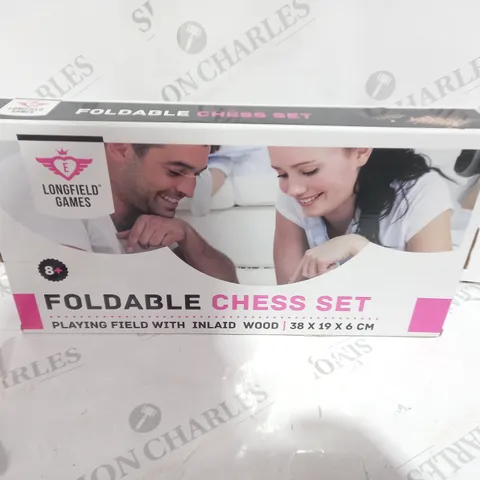 FOLDABLE CHESS SET