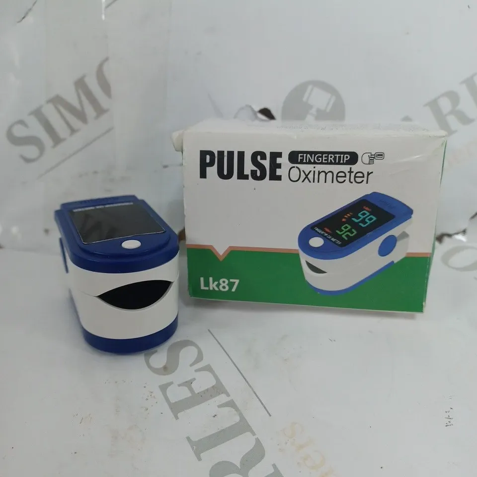 BOXED LK87 PULSE OXIMETER 