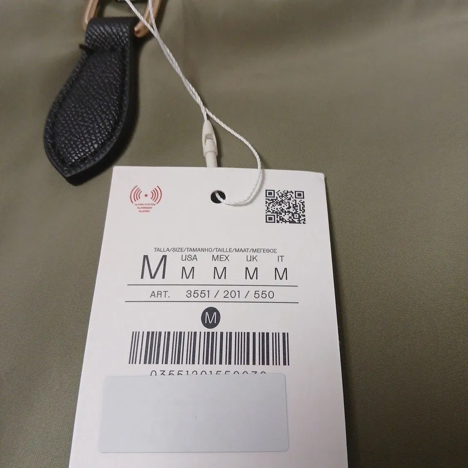 STRADIVARIUS SAGE HANDBAG WITH BLACK HANDLES – TAG ATTACHED