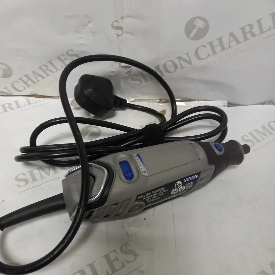 DREMEL MODEL 3000 - 5 MULTI TOOL