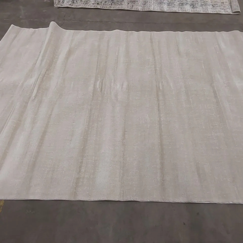 TIFFANY SOLID COLOUR MACHINE WOVEN CREAM AREA RUG // APPROX SIZE: 240 X 340cm