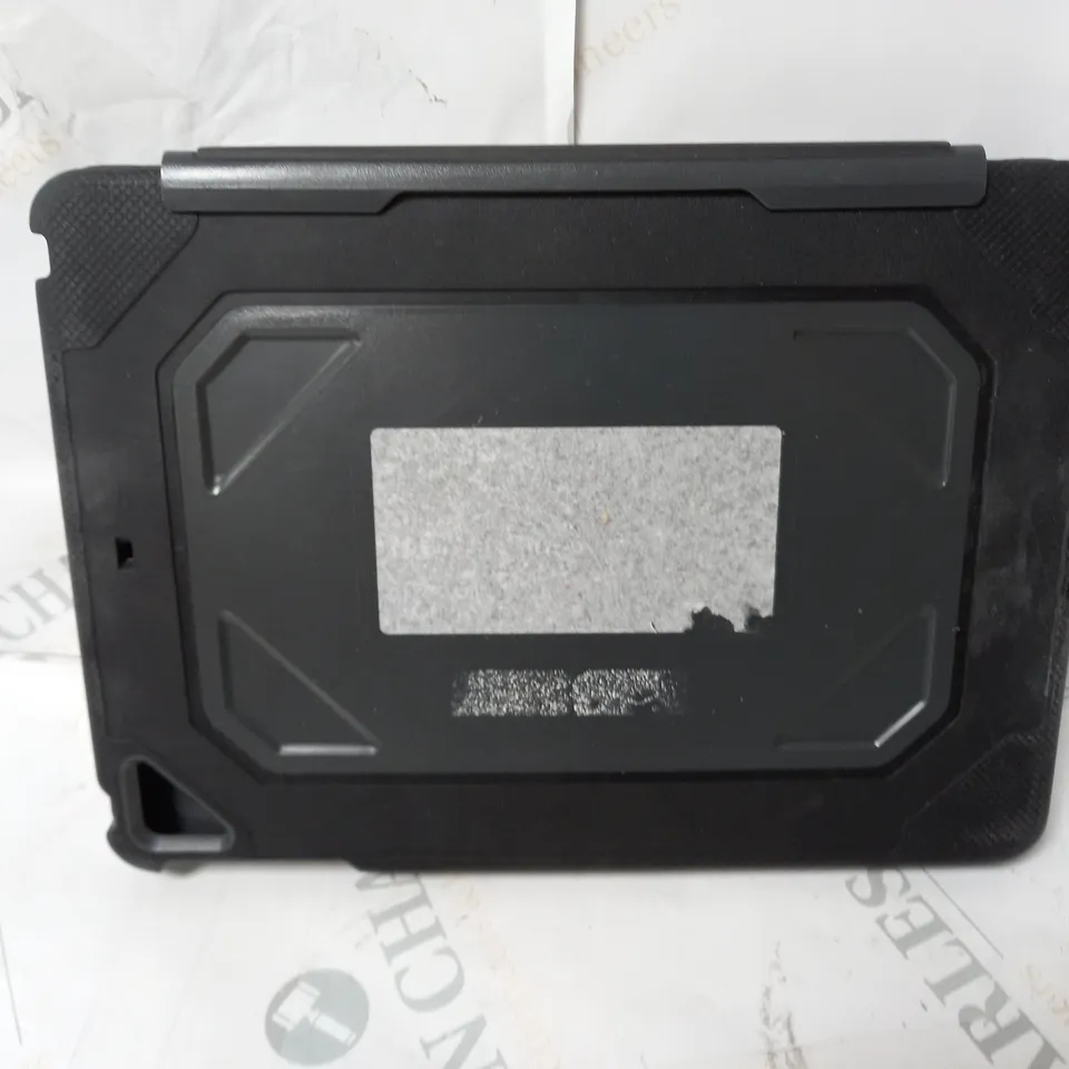 APPROXIMATELY 20 KEYBOARD TABLET CASES IN BLACK - COMPATIBLE MODEL UNSPECIFIED