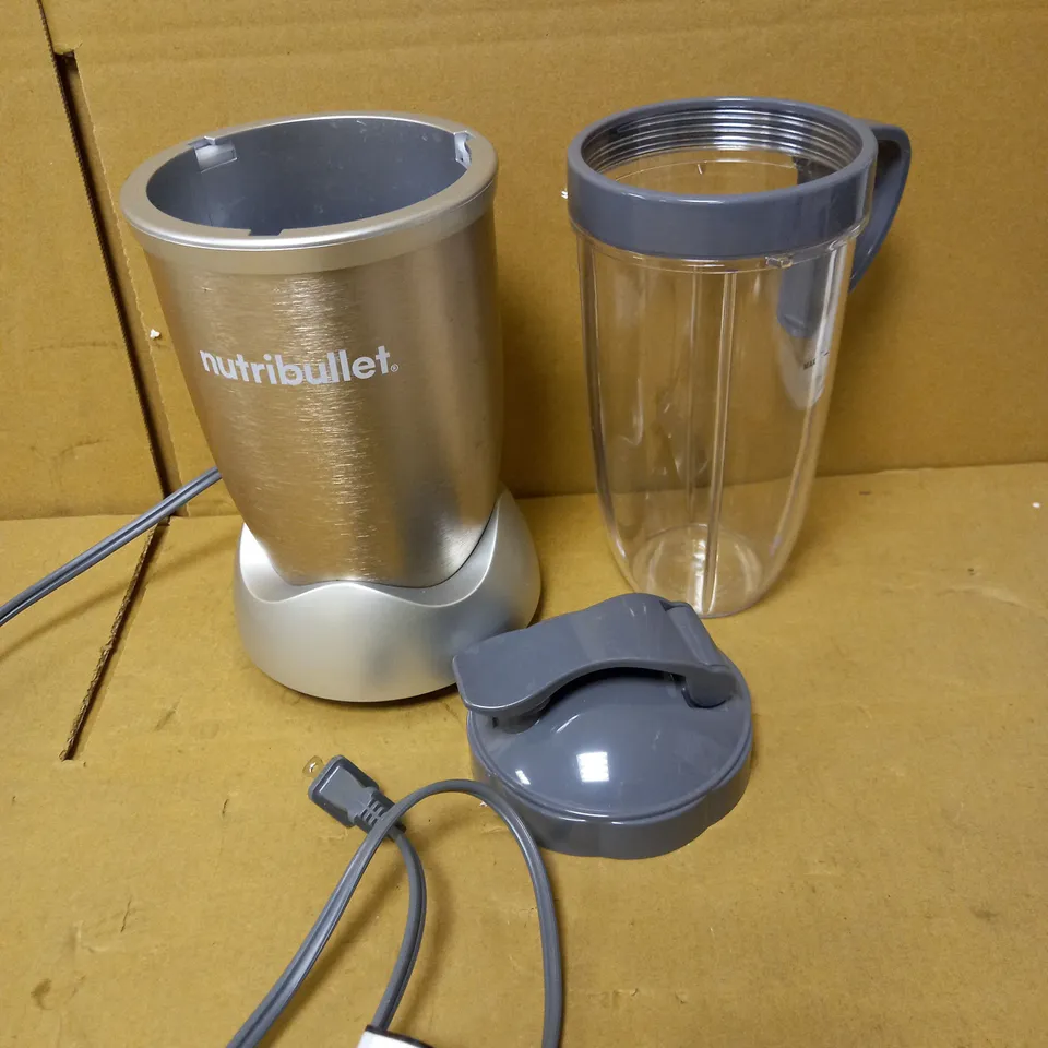 NUTRIBULLET 900 SERIES BLENDER 