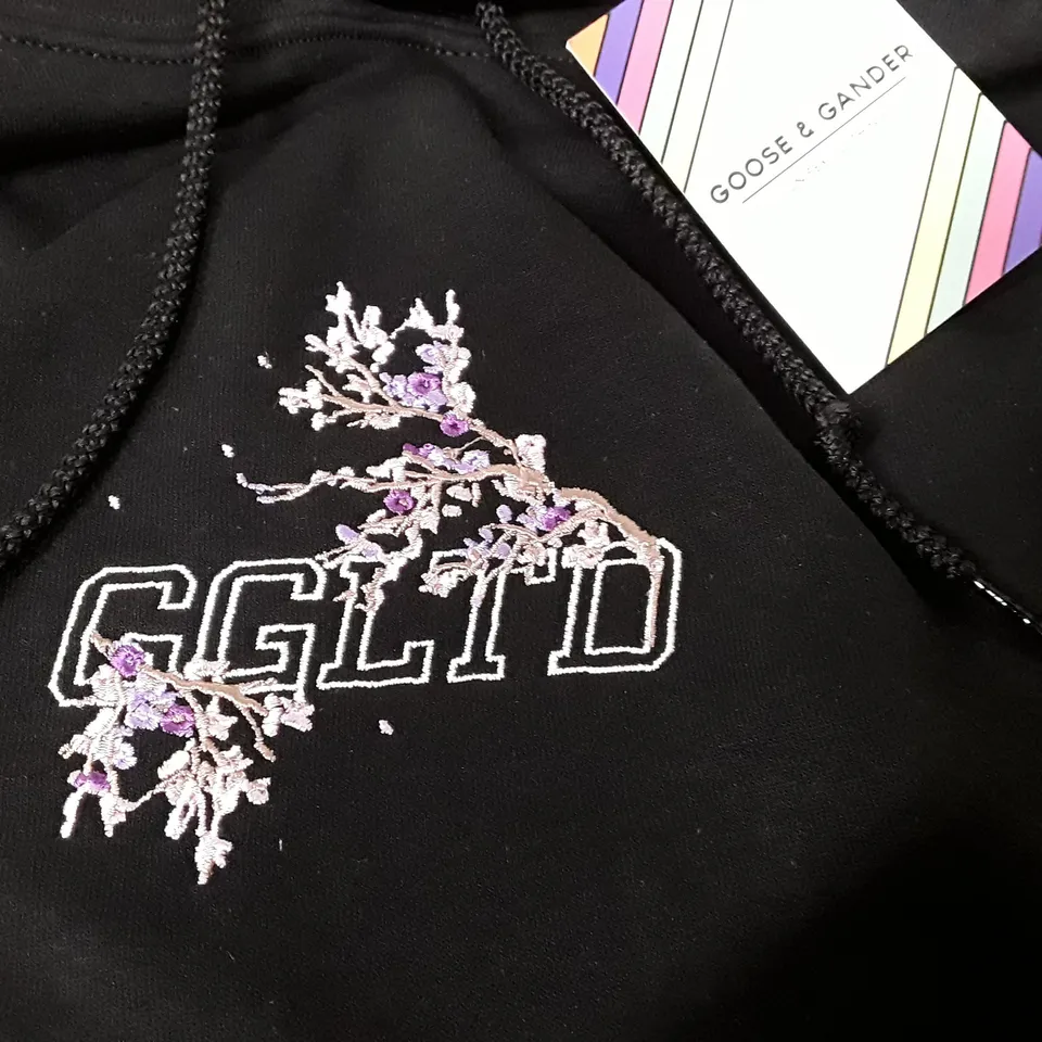 GOOSE AND GANDER BLACK HOODIE - L