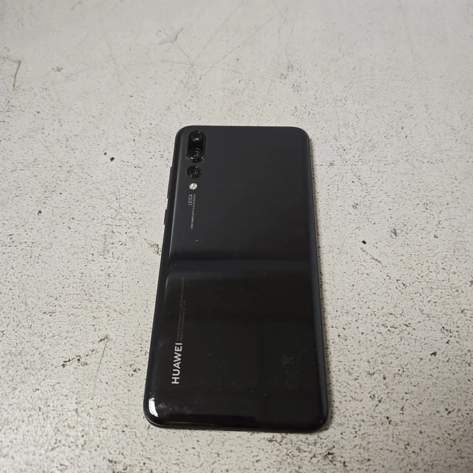 HUAWEI P20 PRO SMARTPHONE