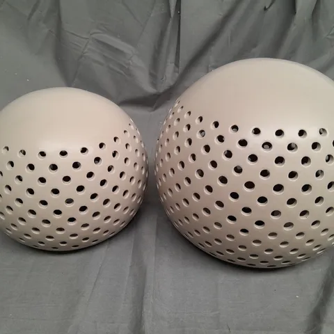BOXED K BY KELLY HOPPEN SET OF 2 INDOOR OUTDOOR ORBS 25CM AND 30CM IN TAUPE