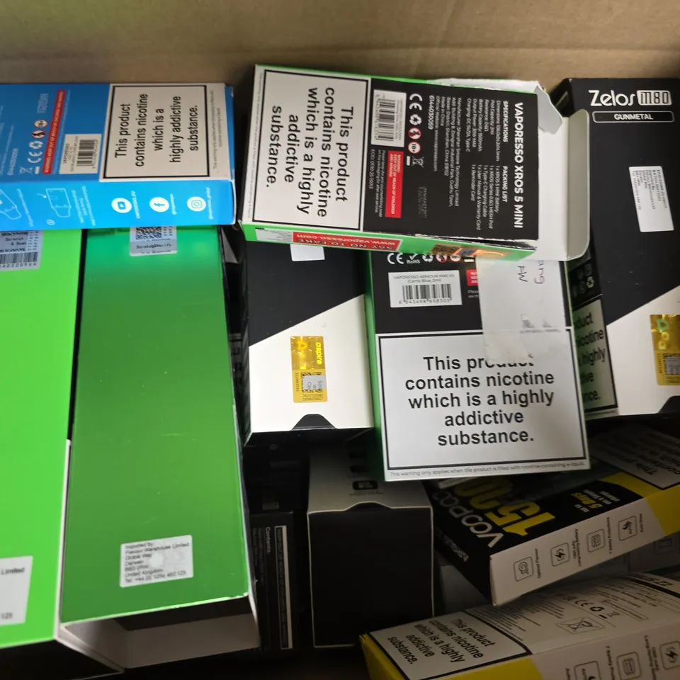 BOX OF APPROXIMATELY 20 ASSORTED E-CIGARETTE AND VAPING PRODUCTS TO INCLUDE VOOPOO, ASPIRE, ETC - COLLECTION ONLY